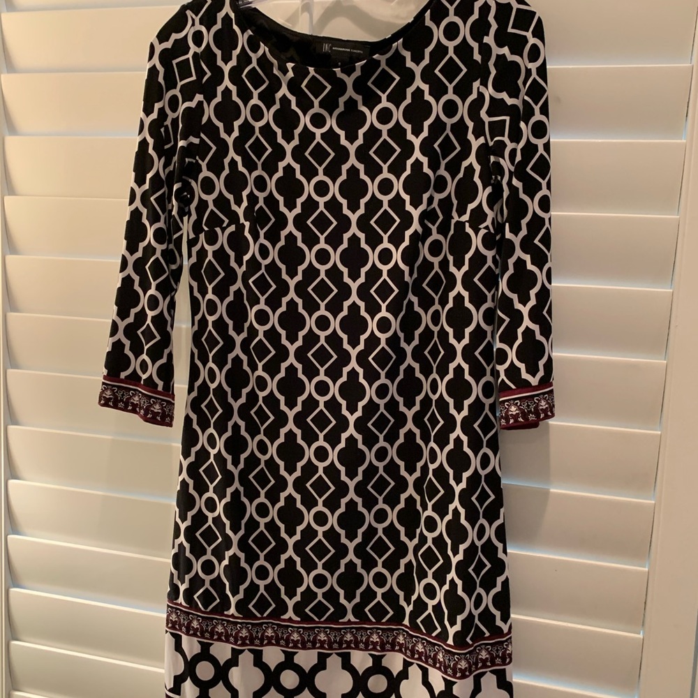 Knit dress with 3/4 sleeves